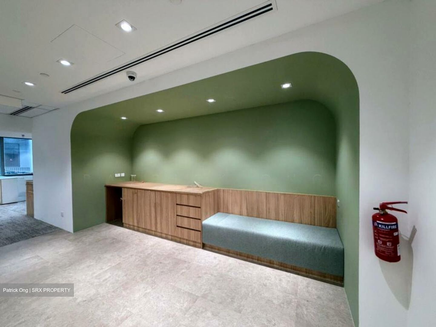 Robinson 112 (D1), Office #606783681